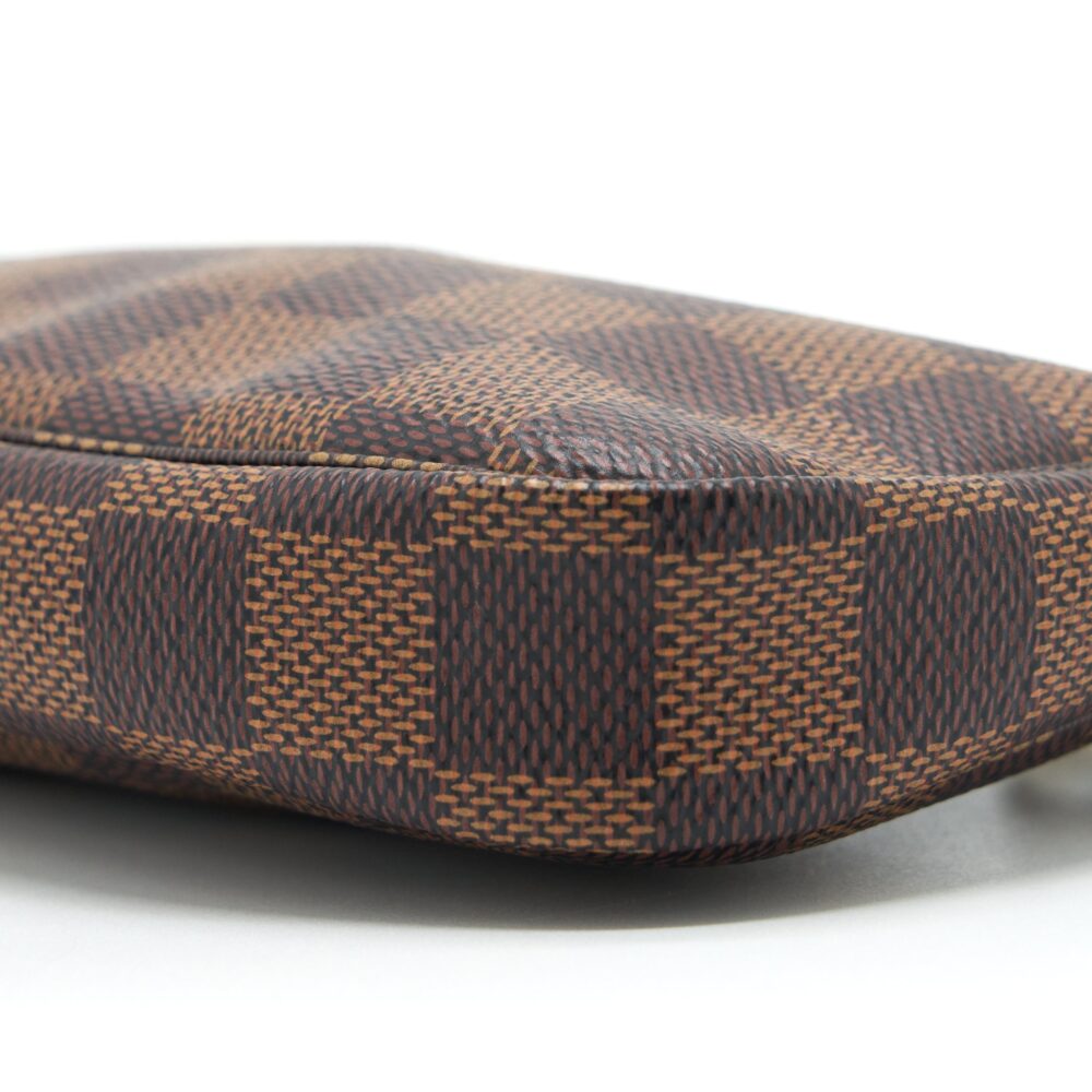 AAA Replica Louis Vuitton LV MINI POCHETTE ACCESSORIES DAMIER EBENE CANVAS GHW