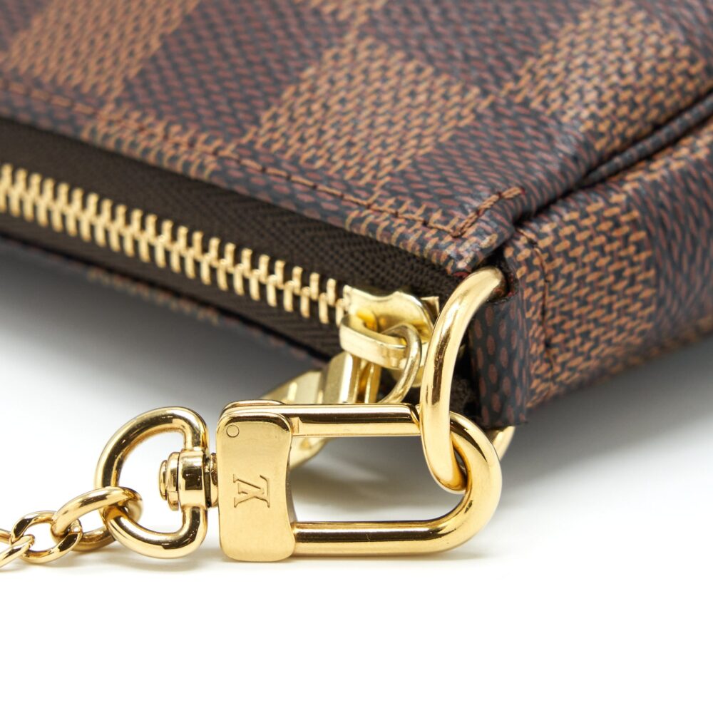 AAA Replica Louis Vuitton LV MINI POCHETTE ACCESSORIES DAMIER EBENE CANVAS GHW