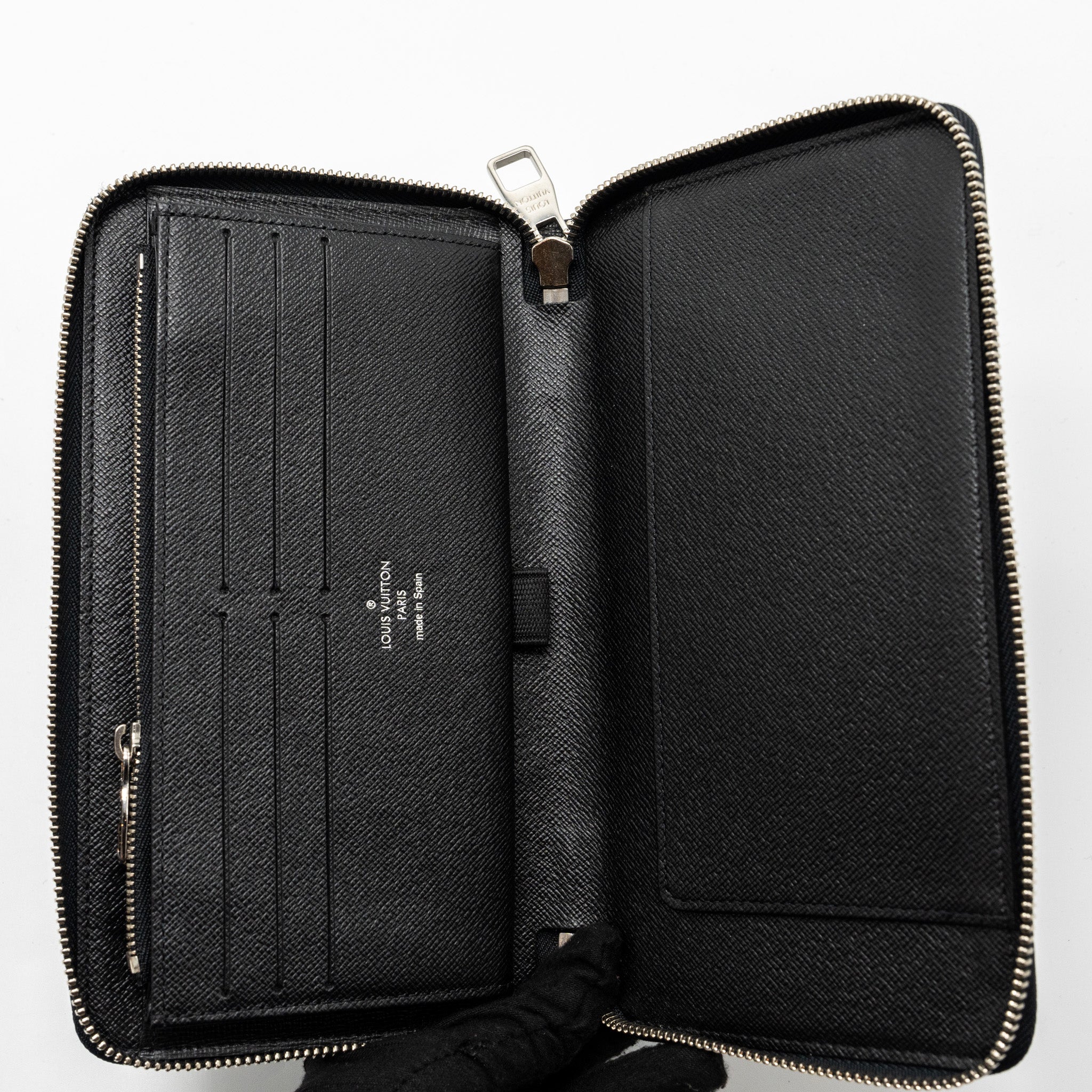 AAA Replica Louis Vuitton LV ZIPPY ORGANISER DAMIER GRAPHITE CANVAS BLACK SHW