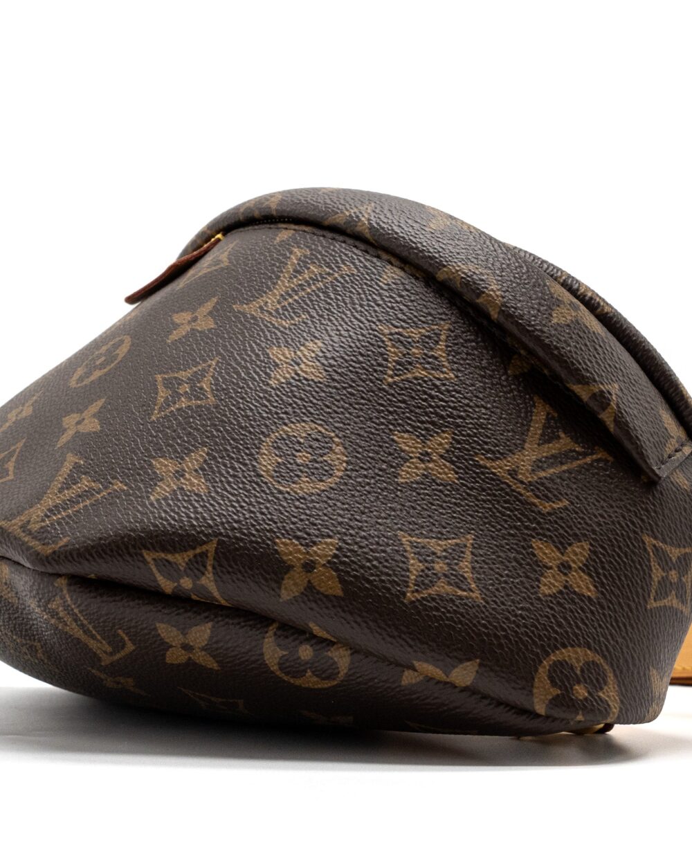 AAA Replica Louis Vuitton LV BUM BAG MONOGRAM CANVAS GHW