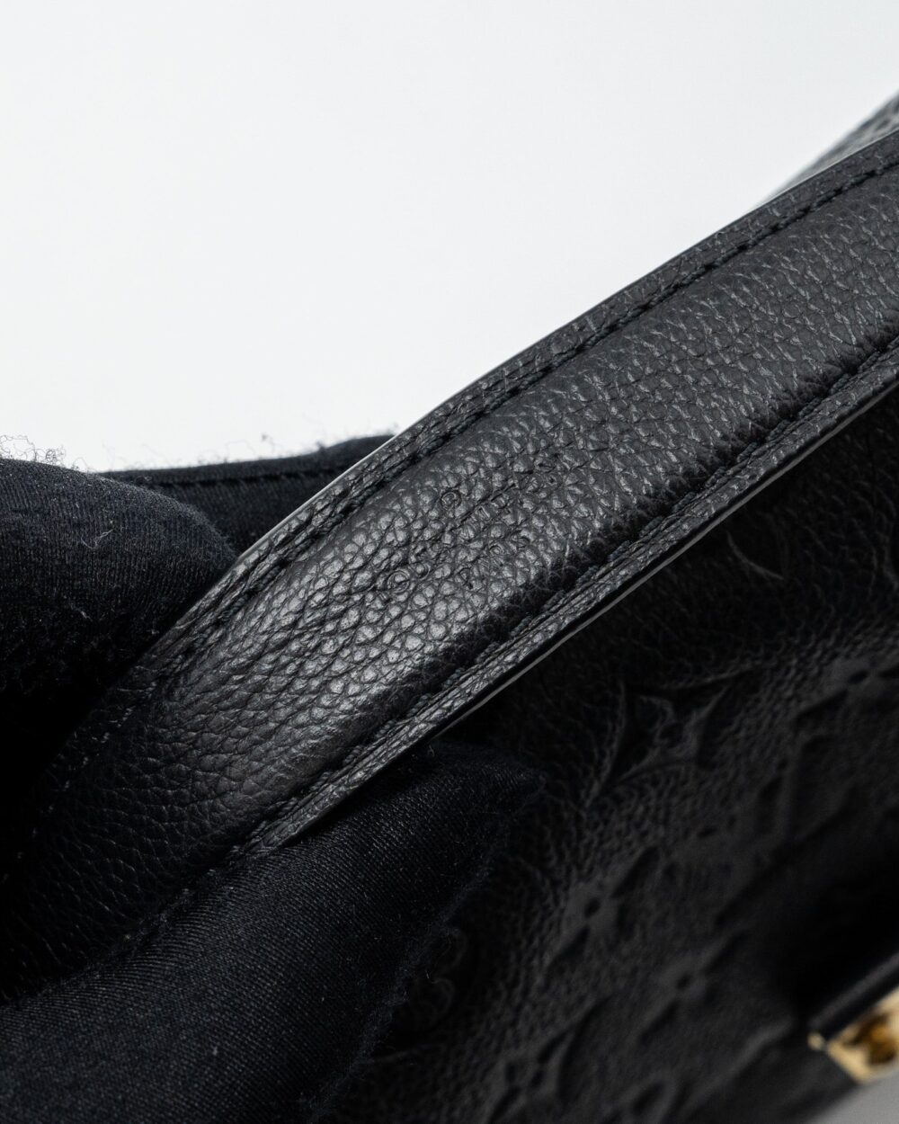 AAA Replica Louis Vuitton LV POCHETTE MÉTIS MONOGRAM EMPREINTE BLACK GHW (NEW VERSION)