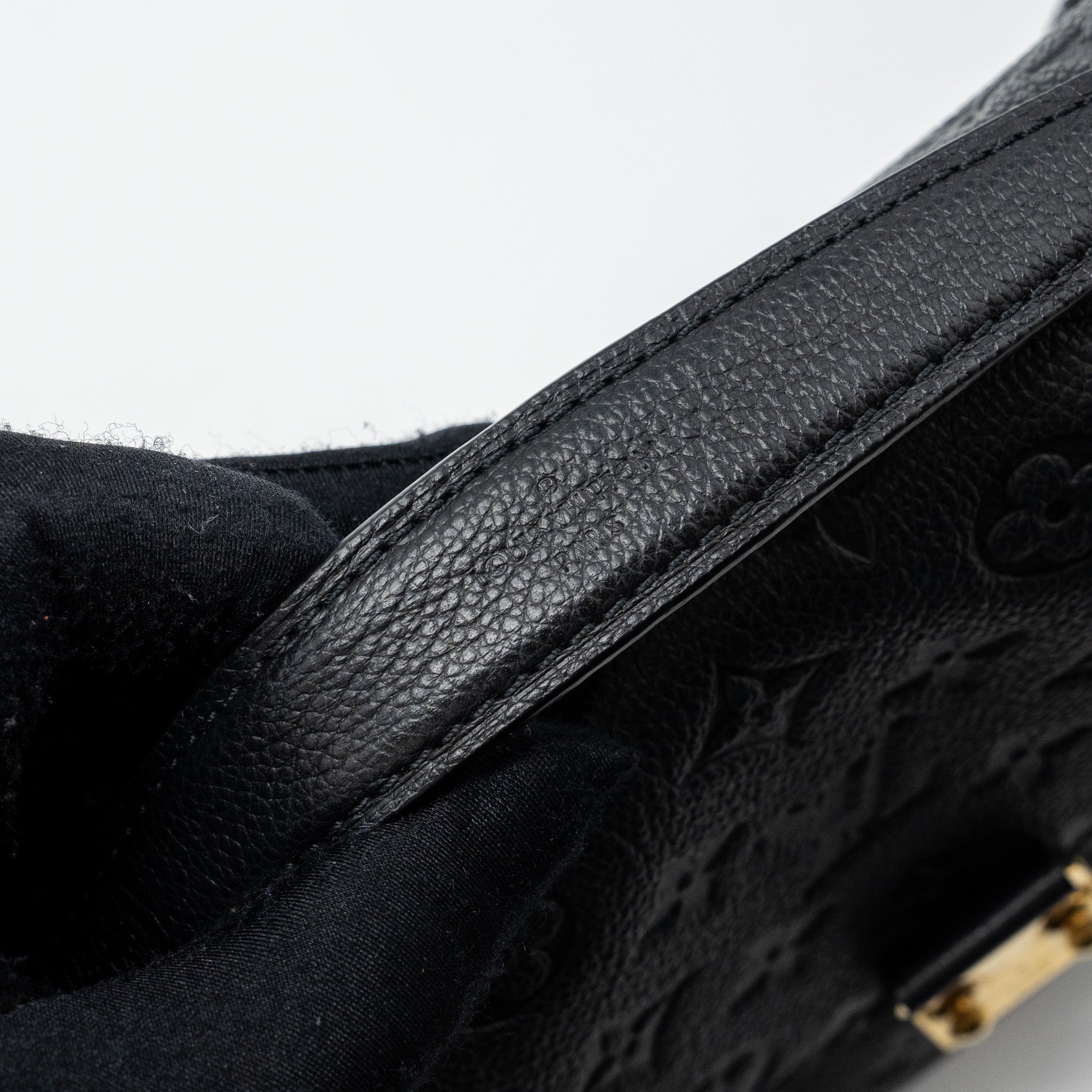 AAA Replica Louis Vuitton LV POCHETTE MÉTIS MONOGRAM EMPREINTE BLACK GHW (NEW VERSION)