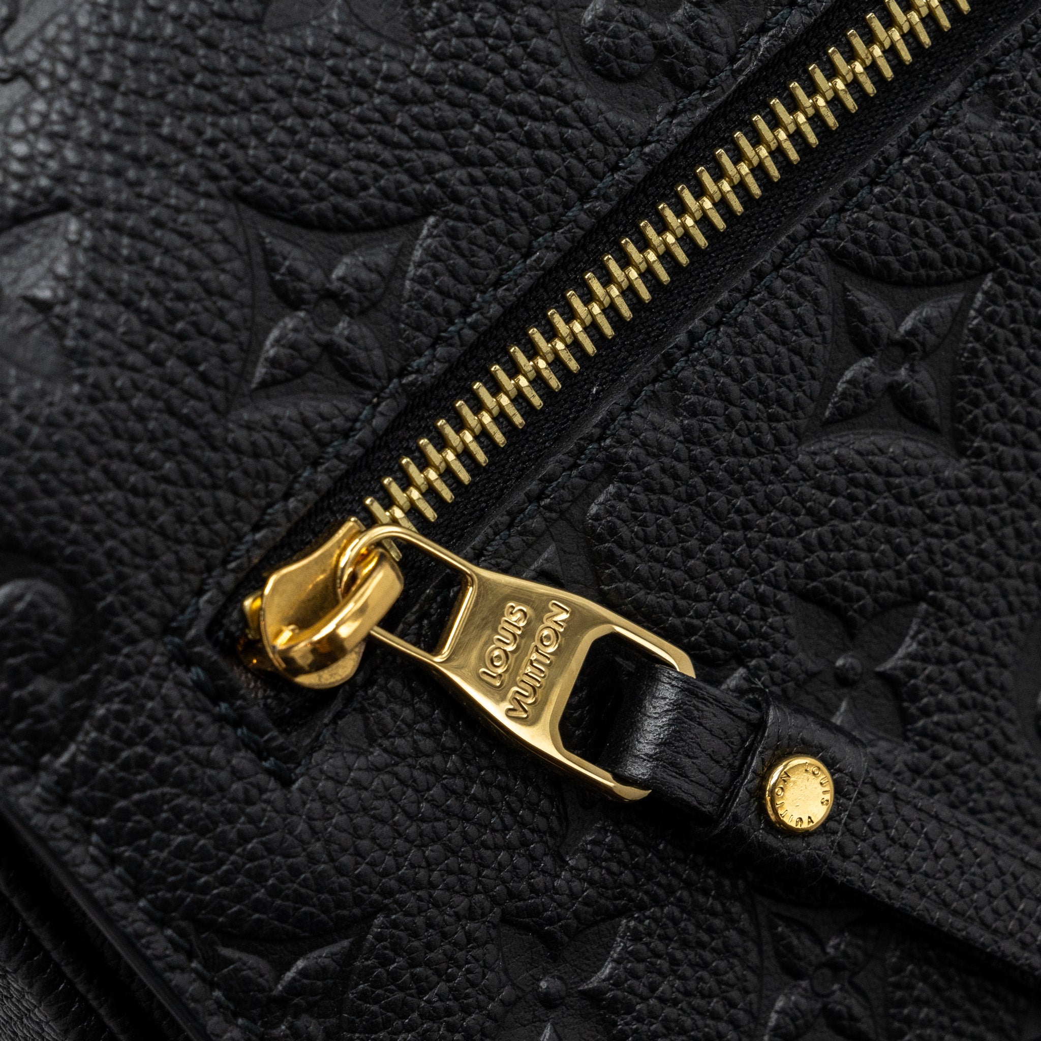 AAA Replica Louis Vuitton LV POCHETTE MÉTIS MONOGRAM EMPREINTE BLACK GHW (NEW VERSION)