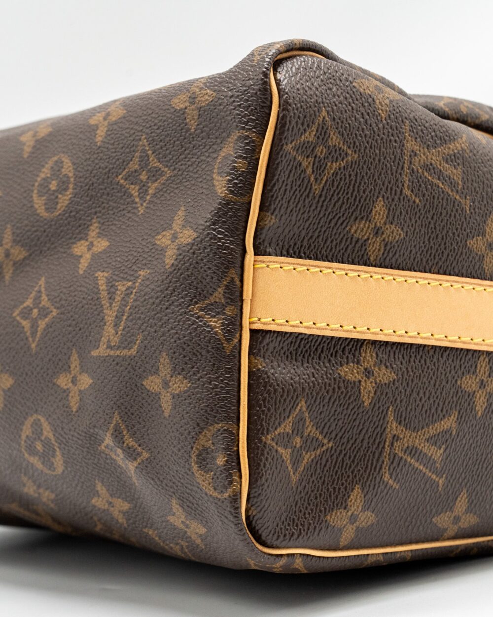 AAA Replica Louis Vuitton LV SPEEDY BANDOULIERE 25 MONOGRAM CANVAS GHW