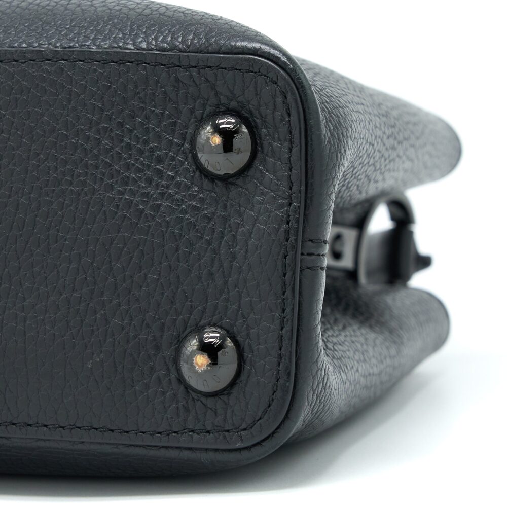 AAA Replica Louis Vuitton LV CAPUCINES BB TAURILLON SO BLACK WITH BLACK HARDWARE