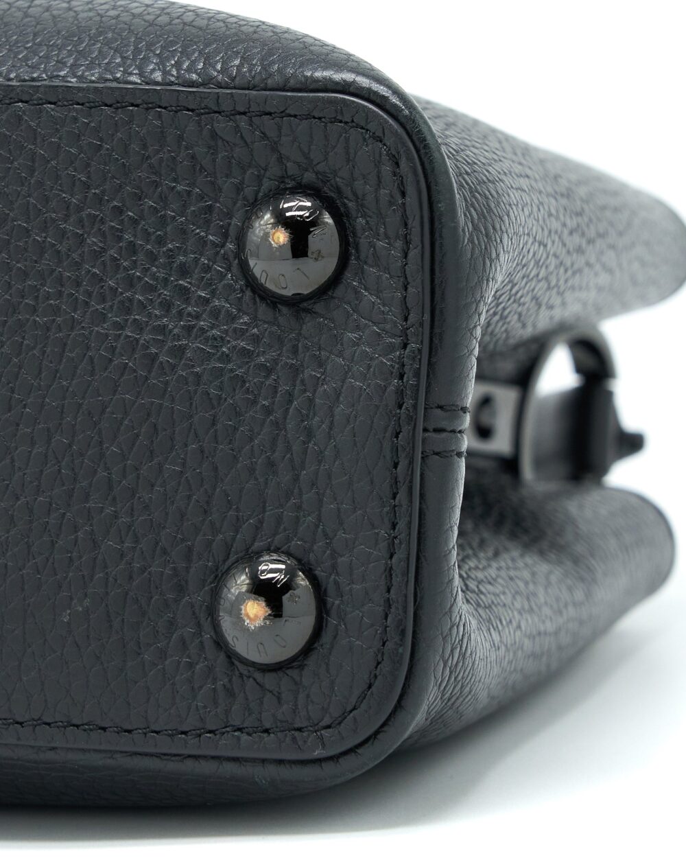 AAA Replica Louis Vuitton LV CAPUCINES BB TAURILLON SO BLACK WITH BLACK HARDWARE