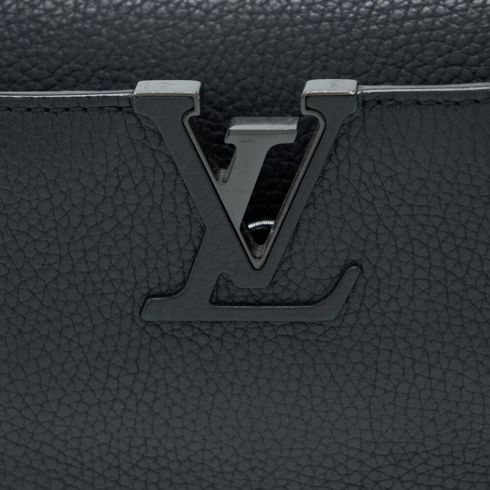 AAA Replica Louis Vuitton LV CAPUCINES BB TAURILLON SO BLACK WITH BLACK HARDWARE