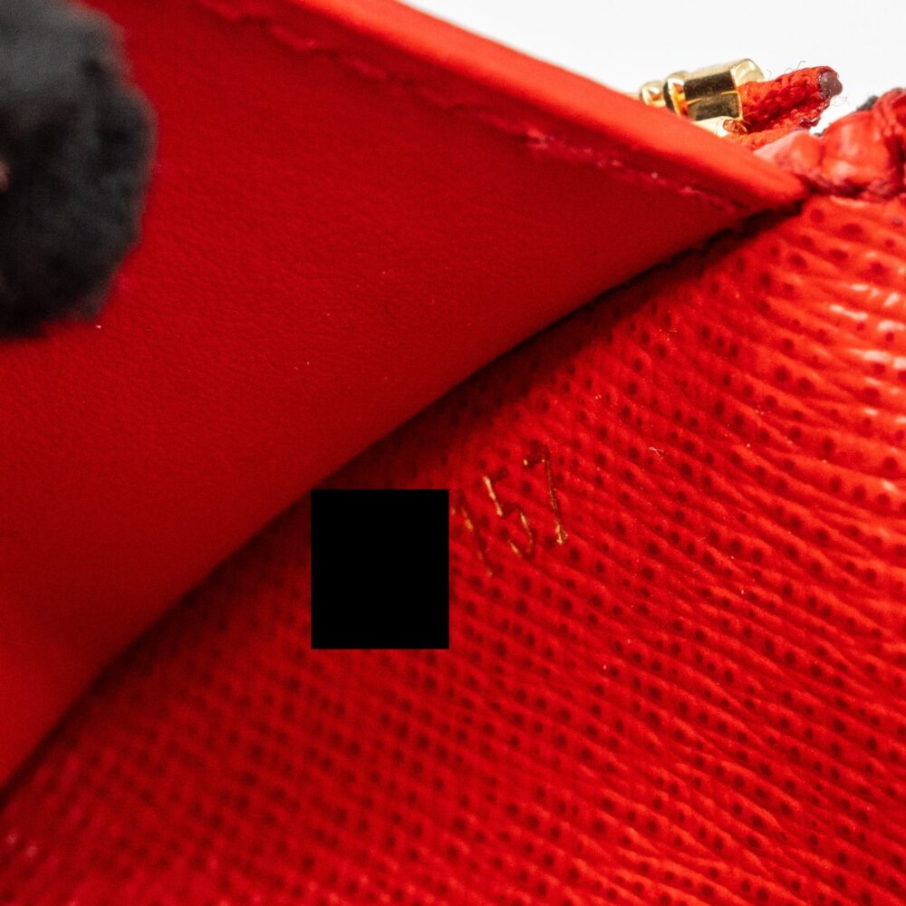 AAA Replica Louis Vuitton LV WALLET VICTORINE ILLUSTRE XMAS POLAR BEAR MONOGRAM CANVAS GHW