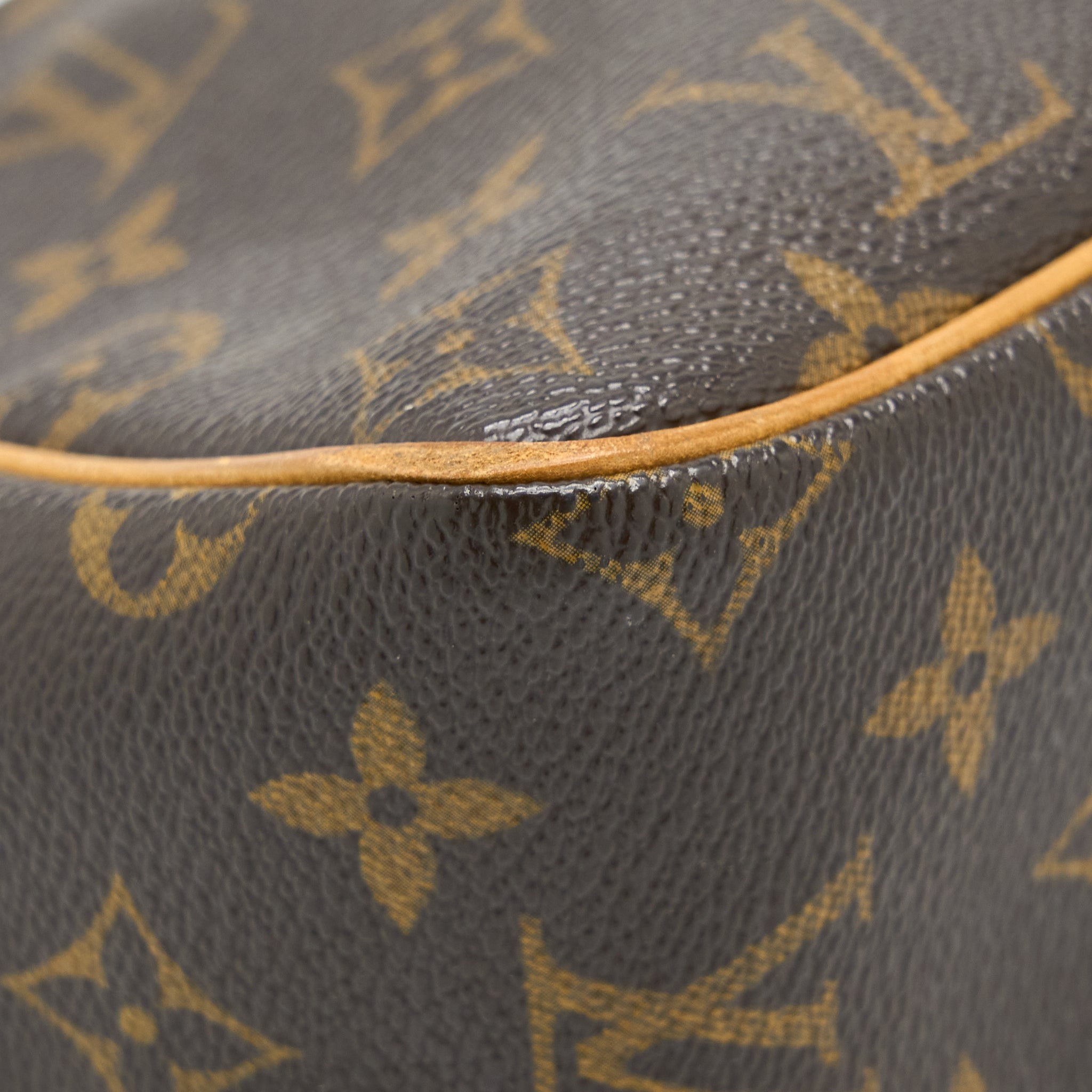 AAA Replica Louis Vuitton LV VINTAGE VIVA CITE PM MONOGRAM CANVAS GHW