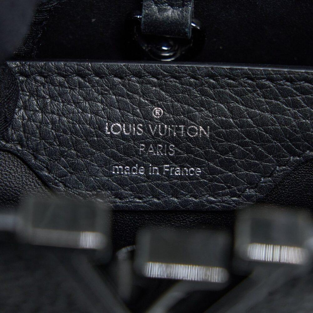 AAA Replica Louis Vuitton LV CAPUCINES BB TAURILLON SO BLACK WITH BLACK HARDWARE