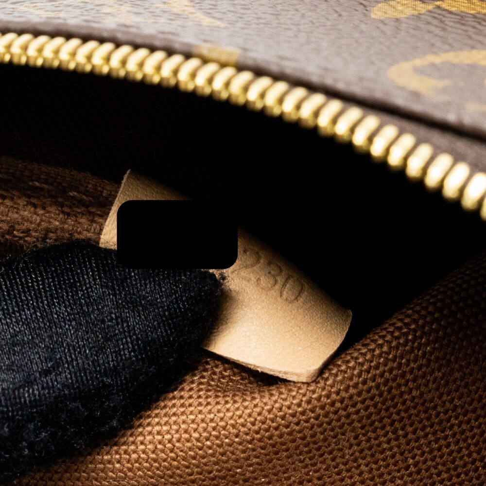 AAA Replica Louis Vuitton LV MULTI POCHETTE MONOGRAM CANVAS KHAKI STRAP GHW