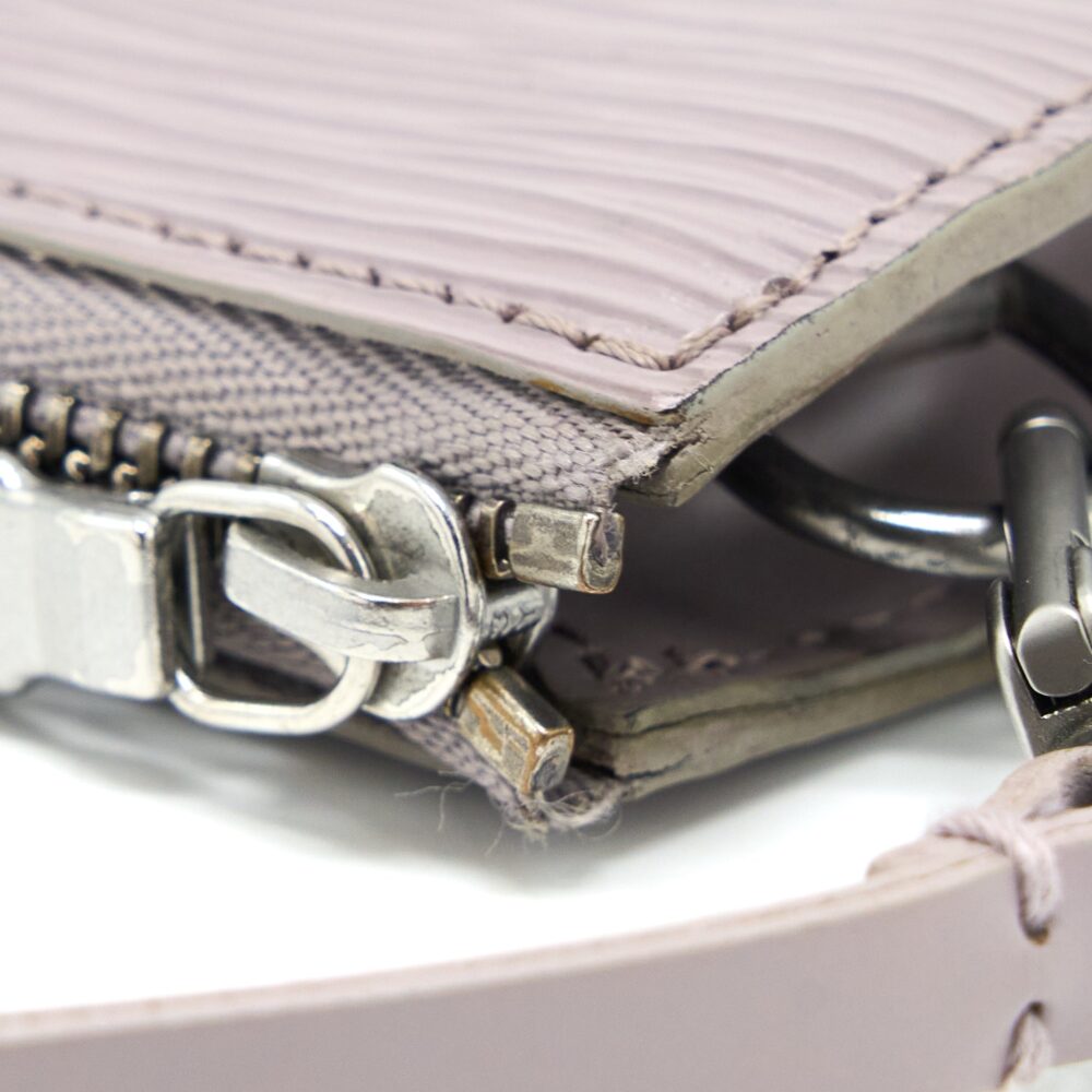 AAA Replica Louis Vuitton LV VINTAGE POCHETTE EPI LIGHT PURPLE BRUSHED SHW