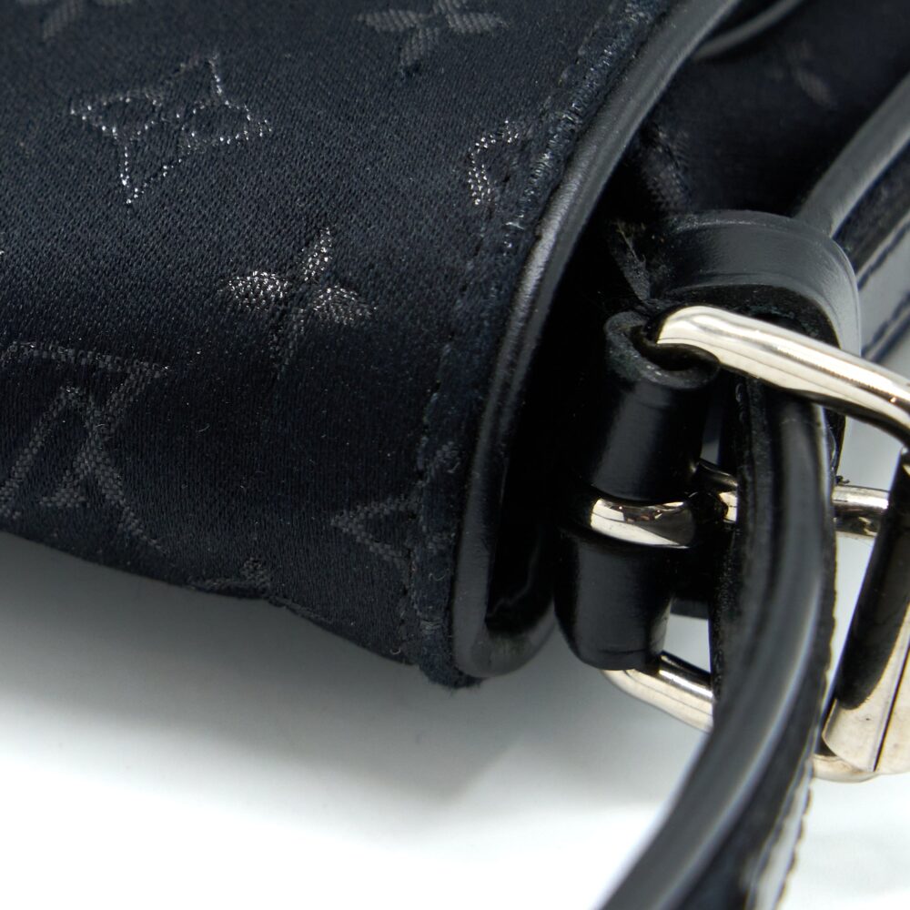 AAA Replica Louis Vuitton LV CONTE DE FEES GIRAFFE BAG BLACK/MULTICOLOUR SHW