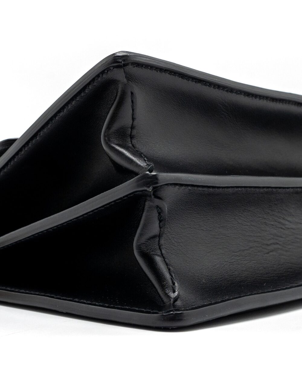 AAA Replica Louis Vuitton LV DAUPHINE MM EPI BLACK GHW (NEW VERSION)