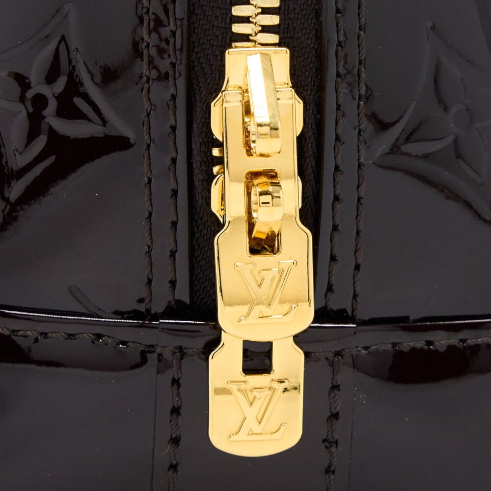AAA Replica Louis Vuitton LV ALMA BB MONOGRAM VERNIS AMARANTE RED GHW (2022 VERSION)