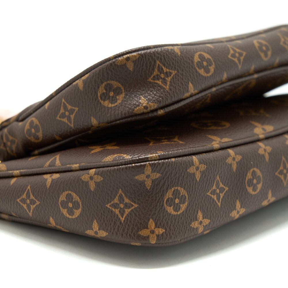 AAA Replica Louis Vuitton LV MULTI POCHETTE ACCESSORIES PINK STRAP