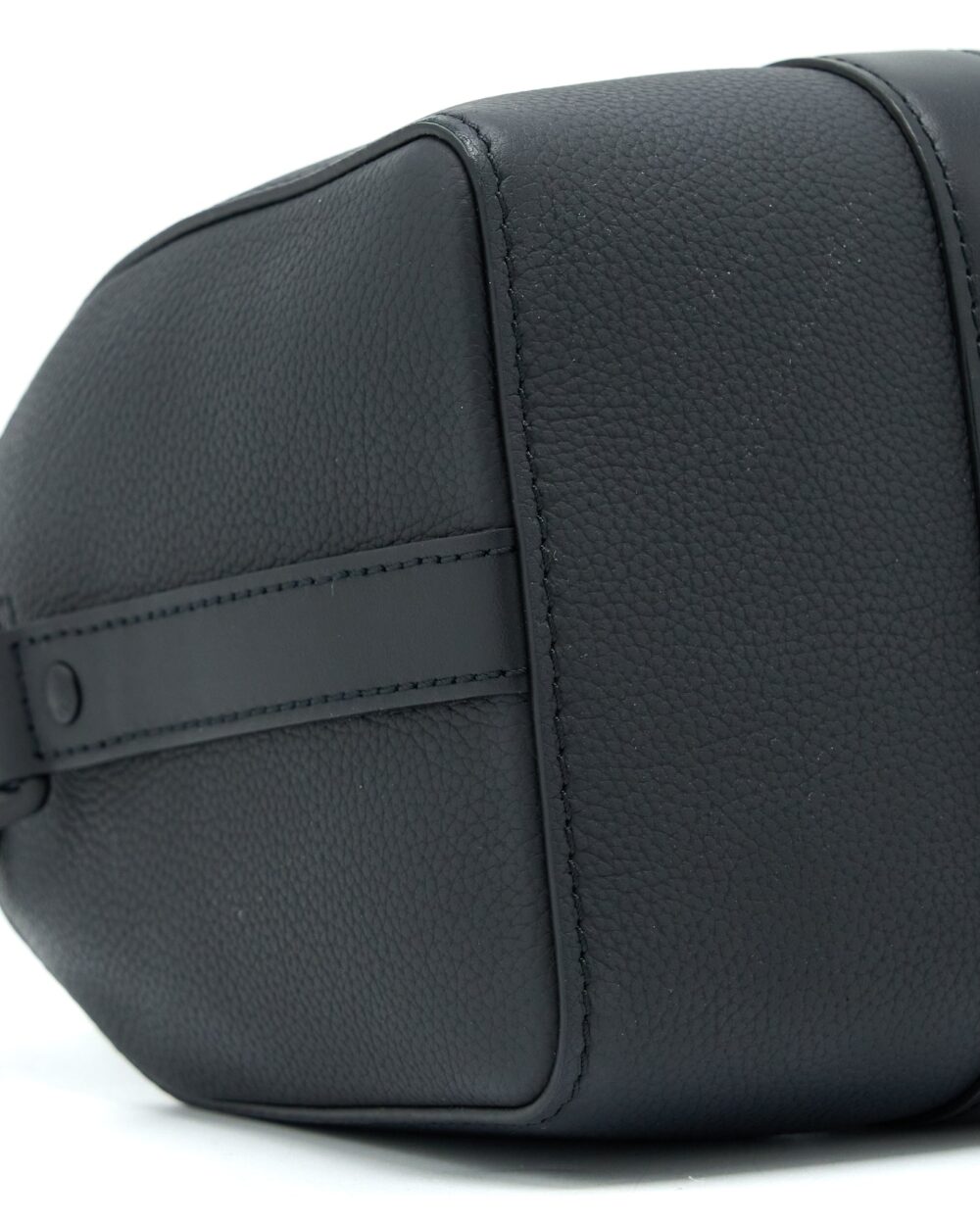 AAA Replica Louis Vuitton LV CITY KEEPALL GRAINED CALFSKIN BLACK WITH BLACK HARDWARE (NEW VERSION)
