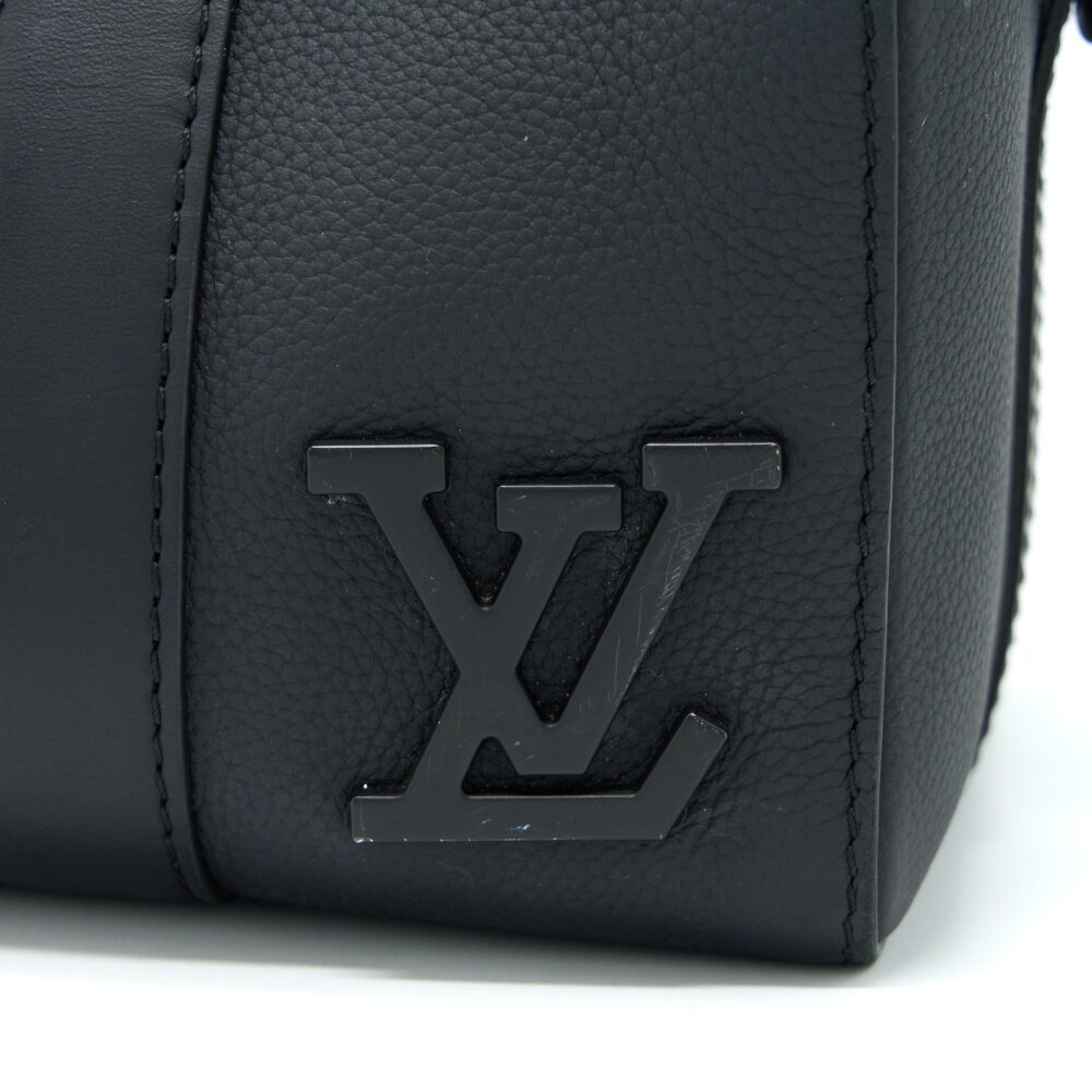 AAA Replica Louis Vuitton LV CITY KEEPALL GRAINED CALFSKIN BLACK WITH BLACK HARDWARE (NEW VERSION)