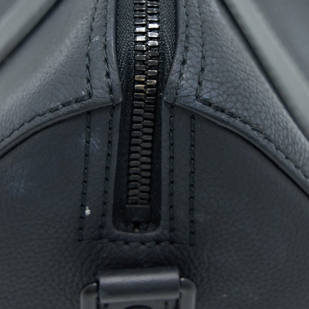 AAA Replica Louis Vuitton LV CITY KEEPALL GRAINED CALFSKIN BLACK WITH BLACK HARDWARE (NEW VERSION)