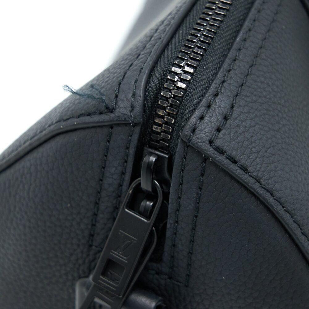 AAA Replica Louis Vuitton LV CITY KEEPALL GRAINED CALFSKIN BLACK WITH BLACK HARDWARE (NEW VERSION)