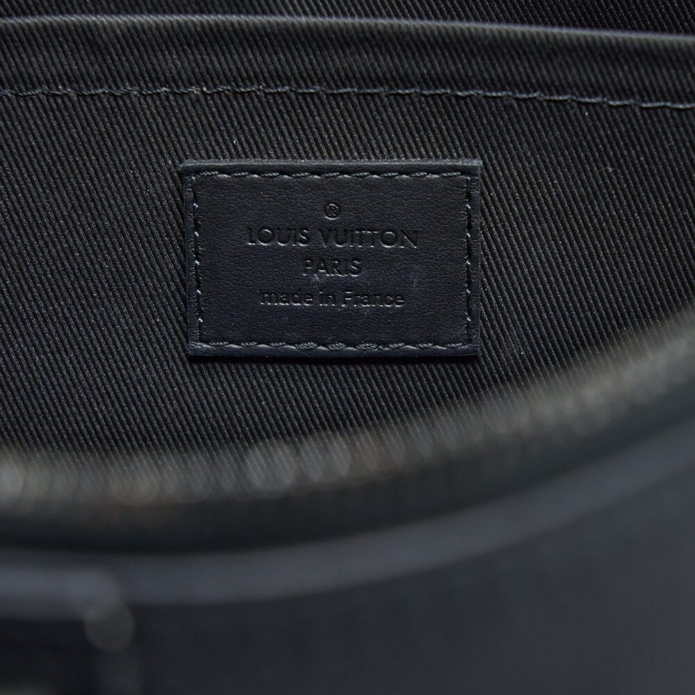 AAA Replica Louis Vuitton LV CITY KEEPALL GRAINED CALFSKIN BLACK WITH BLACK HARDWARE (NEW VERSION)