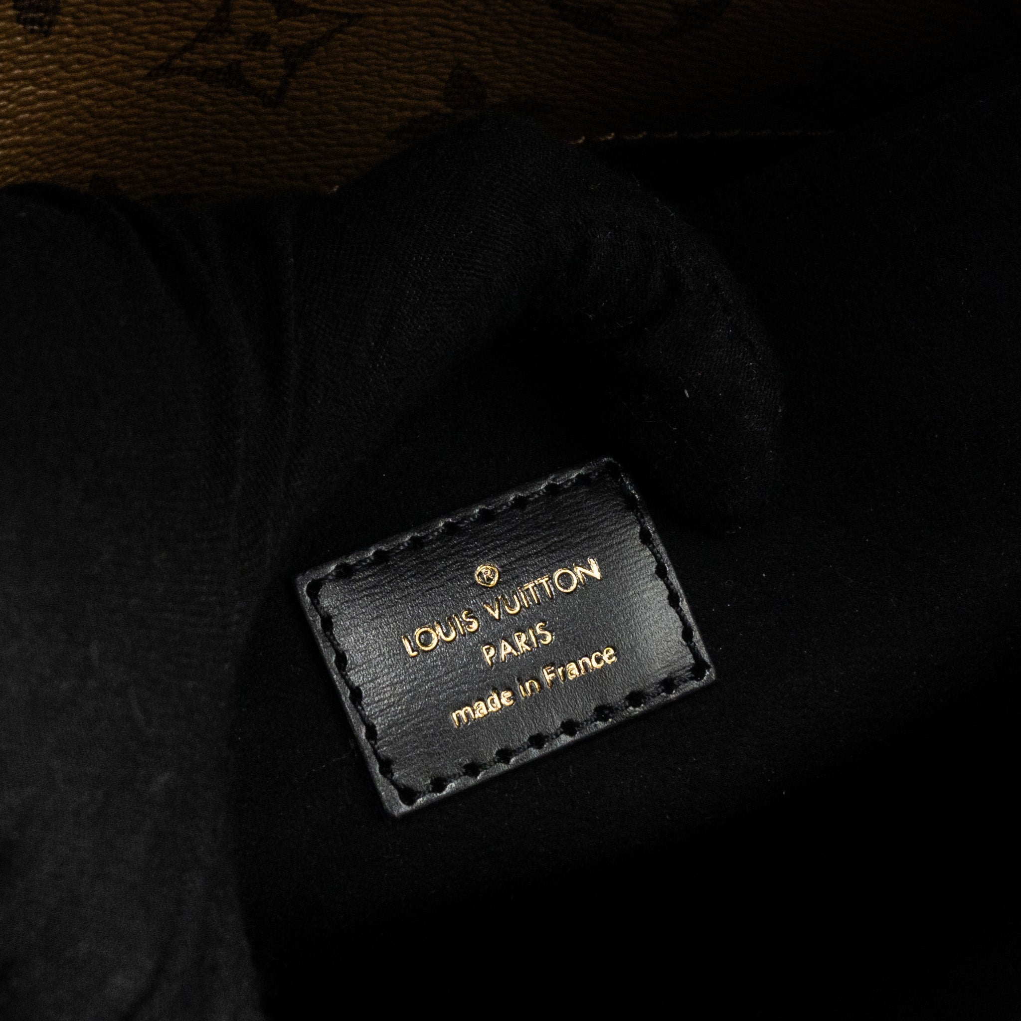 AAA Replica Louis Vuitton LV POCHETTE MÉTIS MONOGRAM REVERSE CANVAS GHW