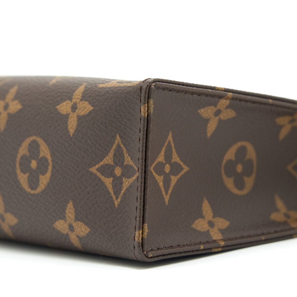 AAA Replica Louis Vuitton LV TOILETRY POCHETTE 19 MONOGRAM CANVAS