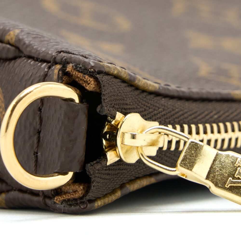 AAA Replica Louis Vuitton LV POCHETTE ACCESSORIES MONOGRAM CANVAS GHW