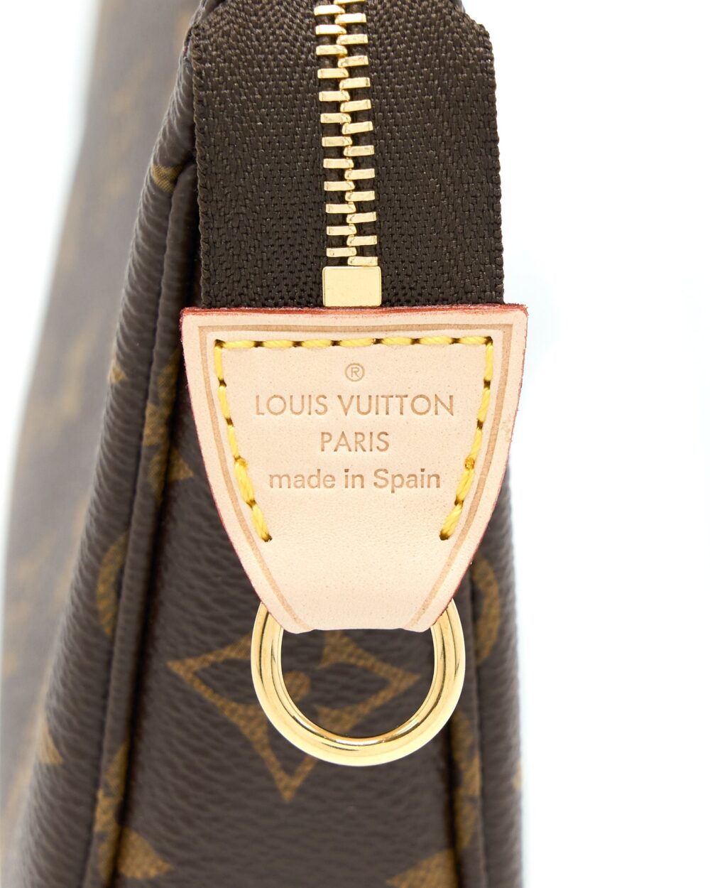 AAA Replica Louis Vuitton LV POCHETTE ACCESSORIES MONOGRAM CANVAS GHW