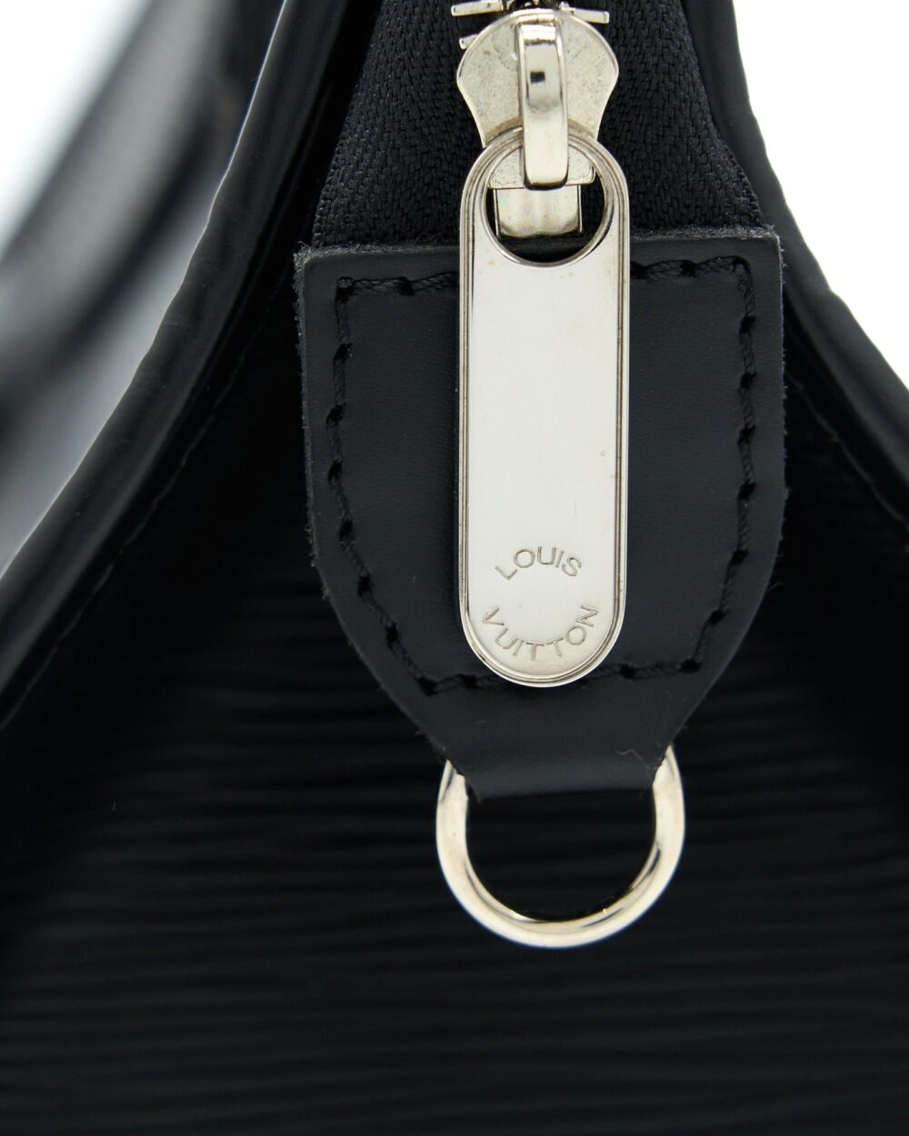 AAA Replica Louis Vuitton LV MADELEINE PM EPI BLACK SHW