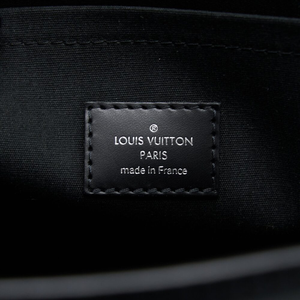 AAA Replica Louis Vuitton LV MADELEINE PM EPI BLACK SHW