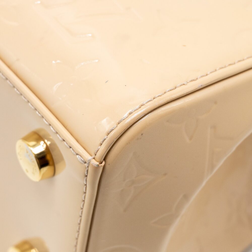 AAA Replica Louis Vuitton LV VERNIS BREA MM PATENT MONOGRAM BEIGE GHW