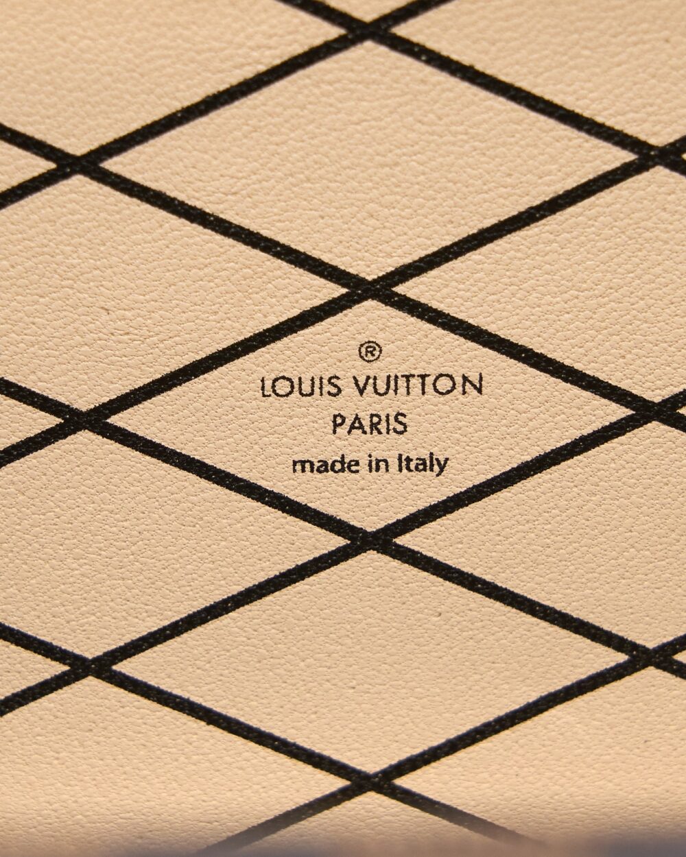 AAA Replica Louis Vuitton LV PETITE MALLE DAMIER EBENE CANVAS GHW