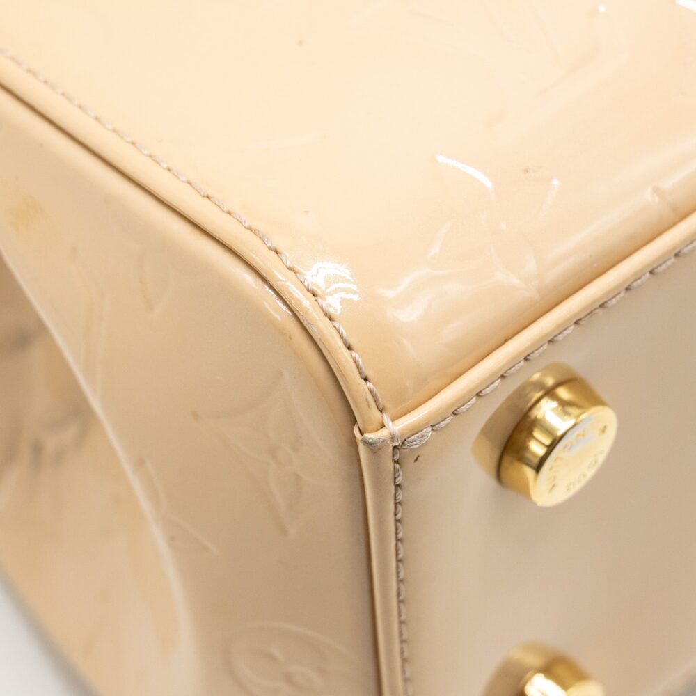 AAA Replica Louis Vuitton LV VERNIS BREA MM PATENT MONOGRAM BEIGE GHW