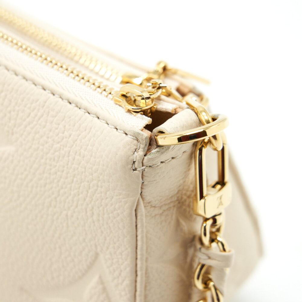 AAA Replica Louis Vuitton LV MULTI POCHETTE WHITE