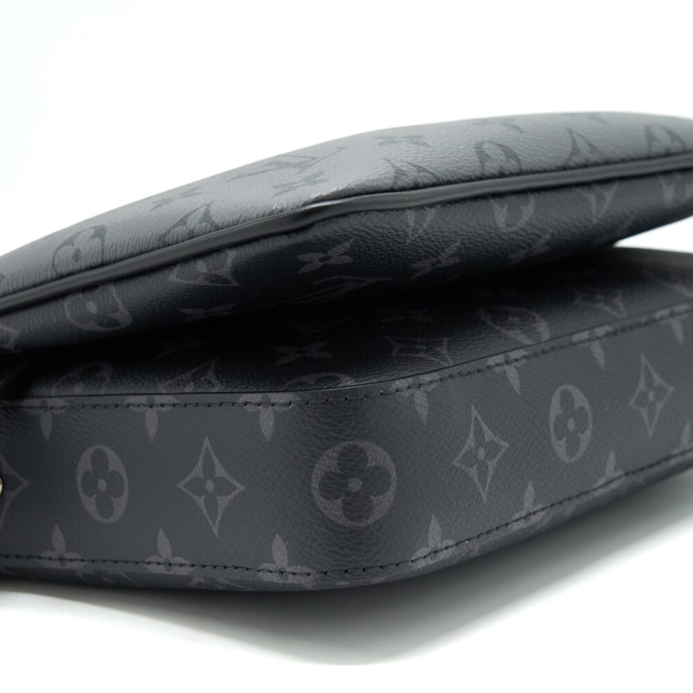 AAA Replica Louis Vuitton LV TRIO MESSENGER MONOGRAM ECLIPSE COATED CANVAS