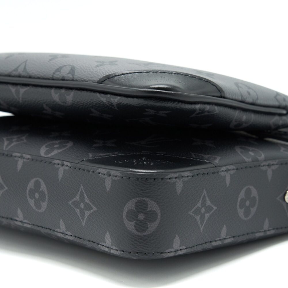 AAA Replica Louis Vuitton LV TRIO MESSENGER MONOGRAM ECLIPSE COATED CANVAS