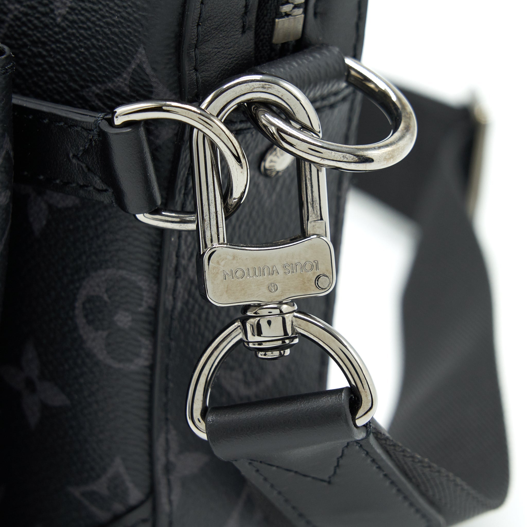 AAA Replica Louis Vuitton LV TRIO MESSENGER MONOGRAM ECLIPSE COATED CANVAS
