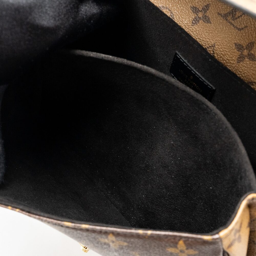 AAA Replica Louis Vuitton LV POCHETTE MÉTIS MONOGRAM REVERSE CANVAS GHW