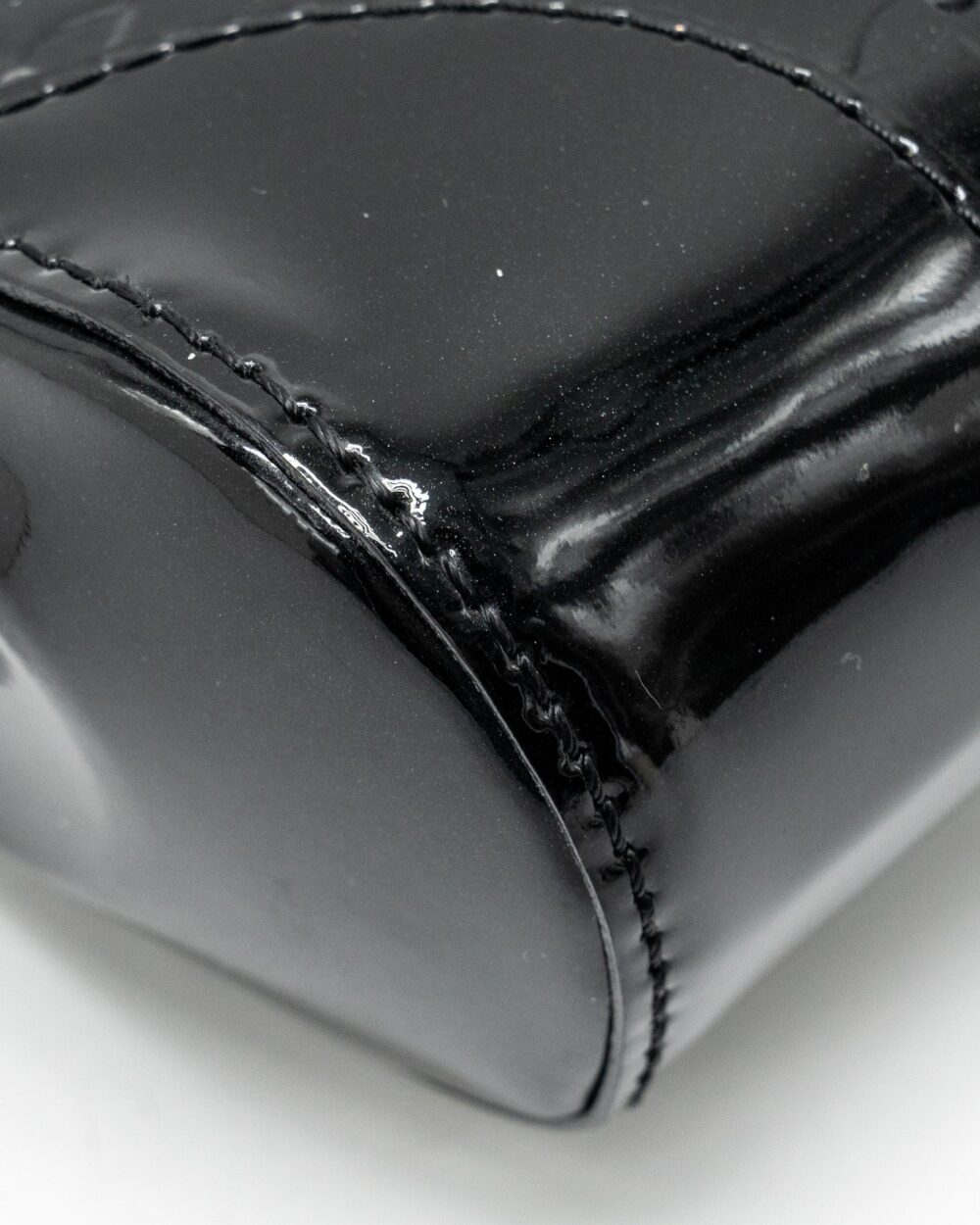 AAA Replica Louis Vuitton LV VERNIS SANTA MONICA CLUTCH PATENT BLACK GHW