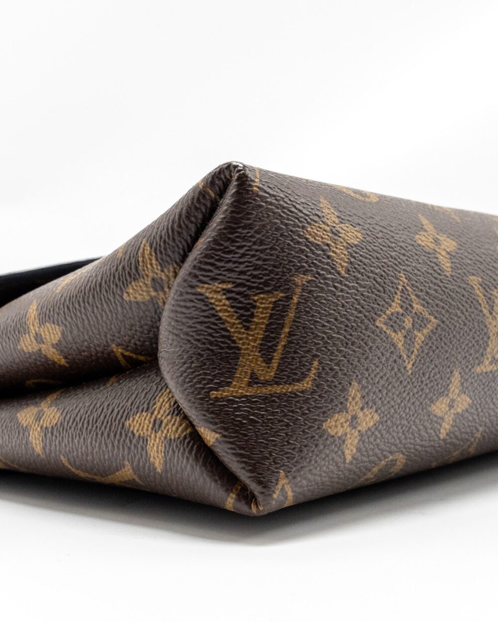AAA Replica Louis Vuitton LV SAINT PLACIDE MONOGRAM CANVAS RASPBERRY GHW