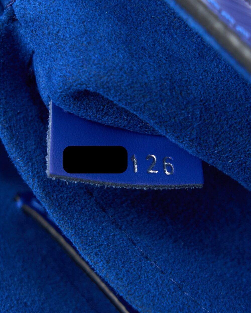 AAA Replica Louis Vuitton LV TWIST PM EPI BLUE SHW