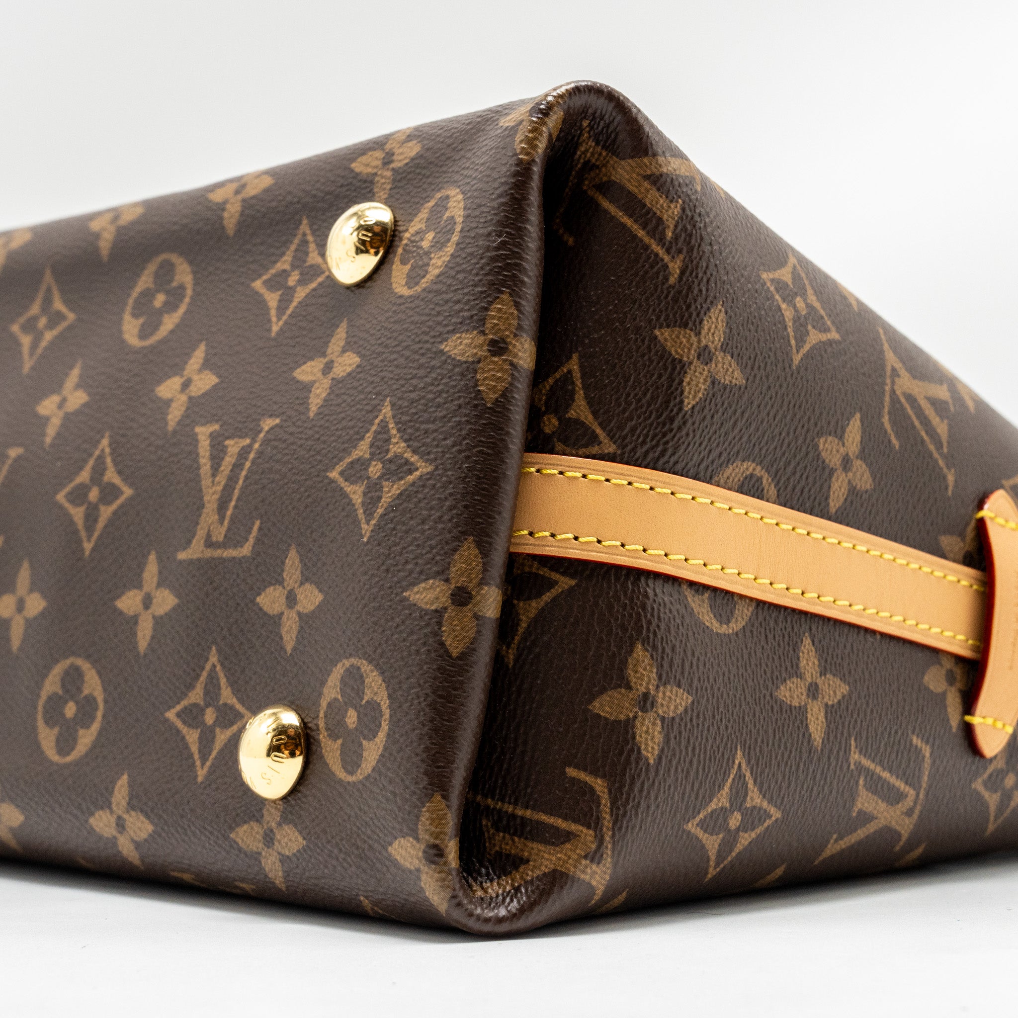 AAA Replica Louis Vuitton LV CARRYALL PM MONOGRAM CANVAS GHW