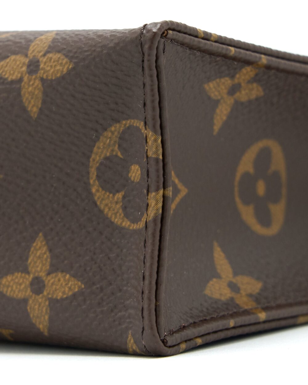 AAA Replica Louis Vuitton LV TOILETRY POCHETTE 26 MONOGRAM CANVAS GHW