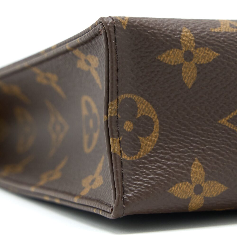 AAA Replica Louis Vuitton LV TOILETRY POCHETTE 26 MONOGRAM CANVAS GHW