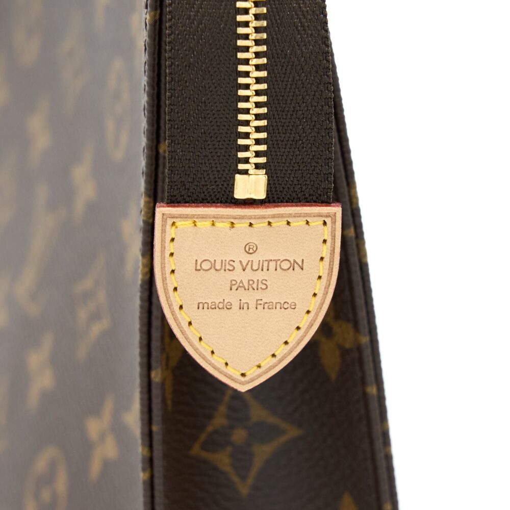 AAA Replica Louis Vuitton LV TOILETRY POCHETTE 26 MONOGRAM CANVAS GHW