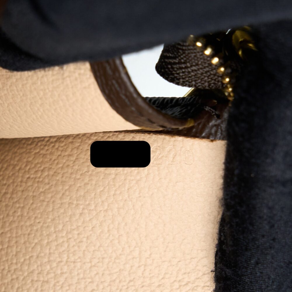 AAA Replica Louis Vuitton LV TOILETRY POCHETTE 26 MONOGRAM CANVAS GHW