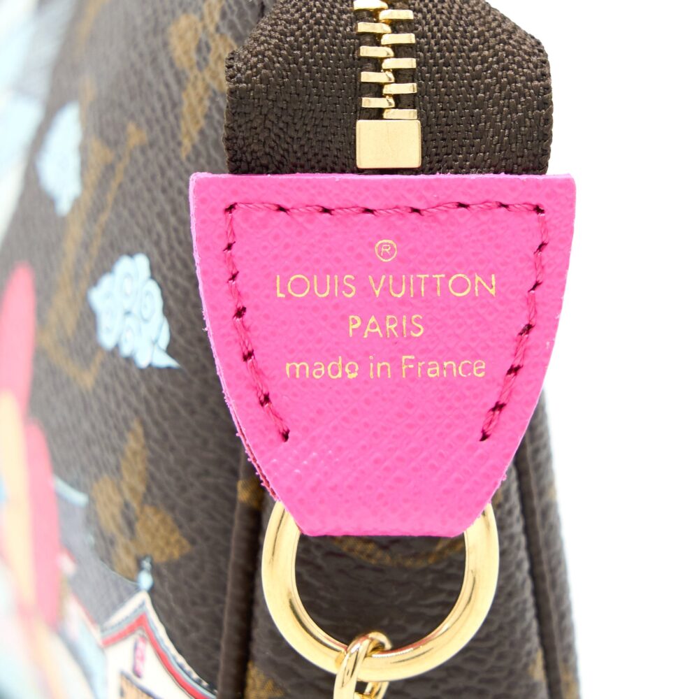 AAA Replica Louis Vuitton LV 2022 CHRISTMAS LIMITED MINI POCHETTE ACCESSORIES MONOGRAM CANVAS SEOUL BOUTIQUE GHW