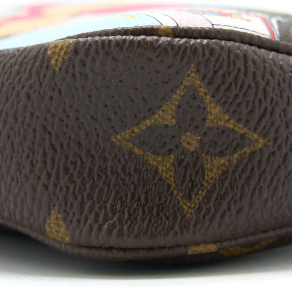 AAA Replica Louis Vuitton LV 2022 CHRISTMAS LIMITED MINI POCHETTE ACCESSORIES MONOGRAM CANVAS SEOUL BOUTIQUE GHW
