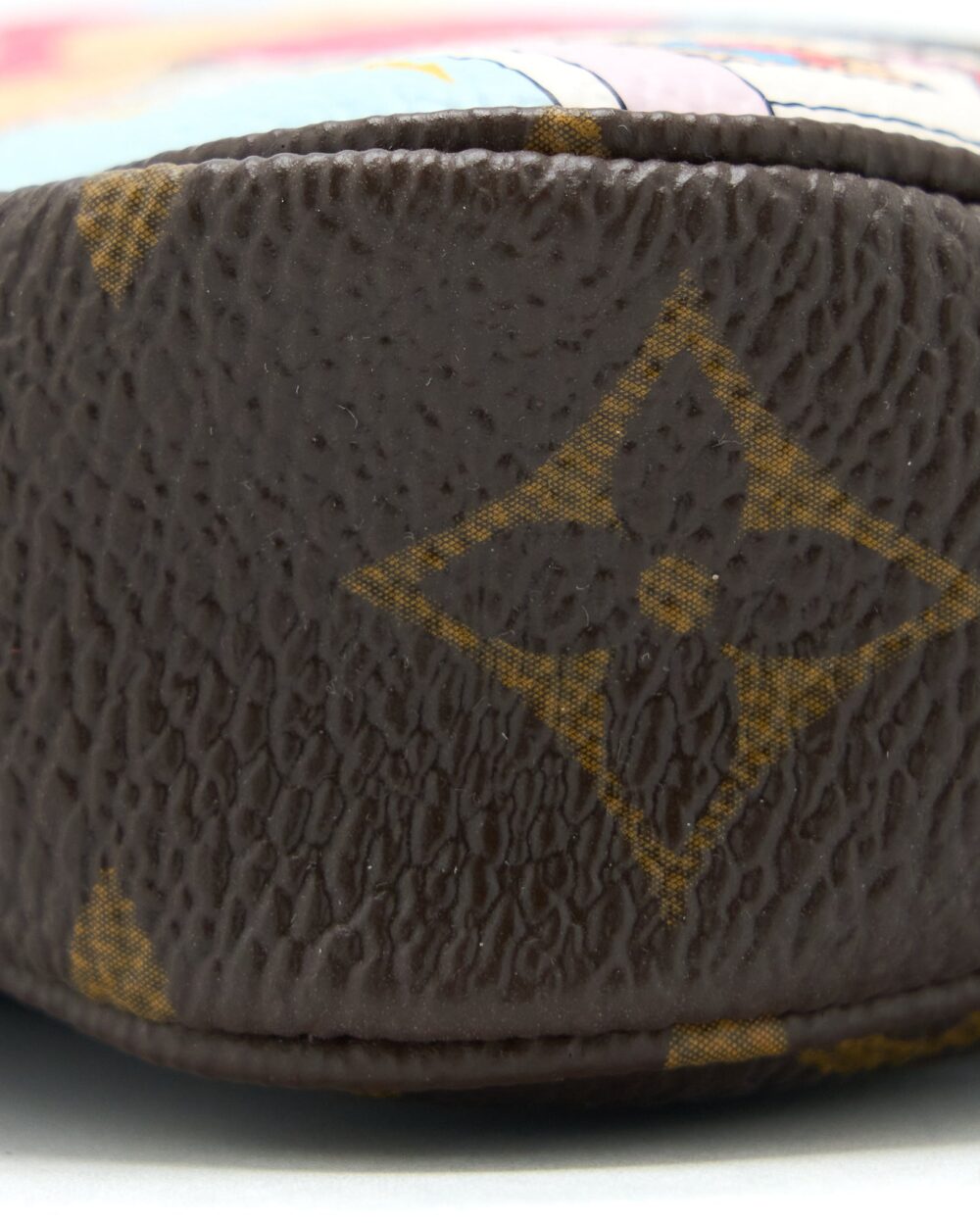 AAA Replica Louis Vuitton LV 2022 CHRISTMAS LIMITED MINI POCHETTE ACCESSORIES MONOGRAM CANVAS SEOUL BOUTIQUE GHW
